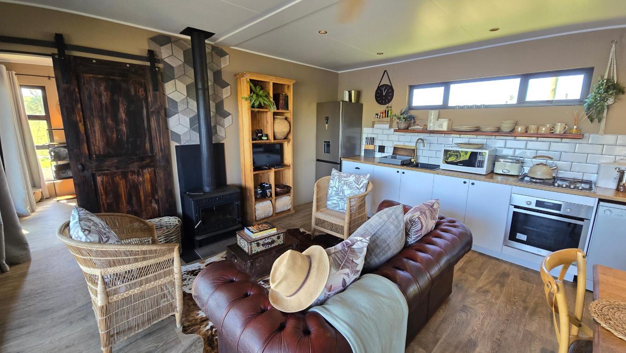 Buff & Fellow Eco Cabins George Luaran gambar